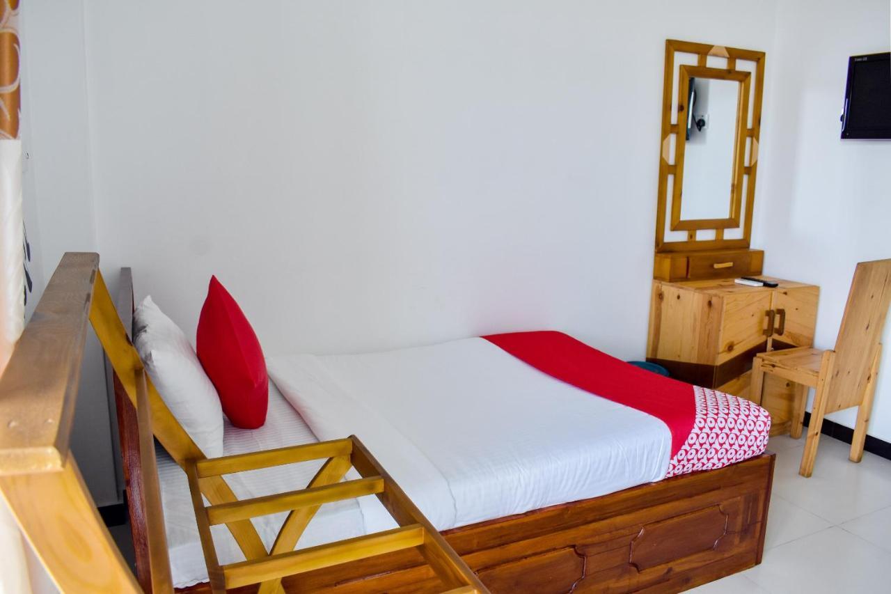 Mallika Resort ตรินโคมาลี ภายนอก รูปภาพ