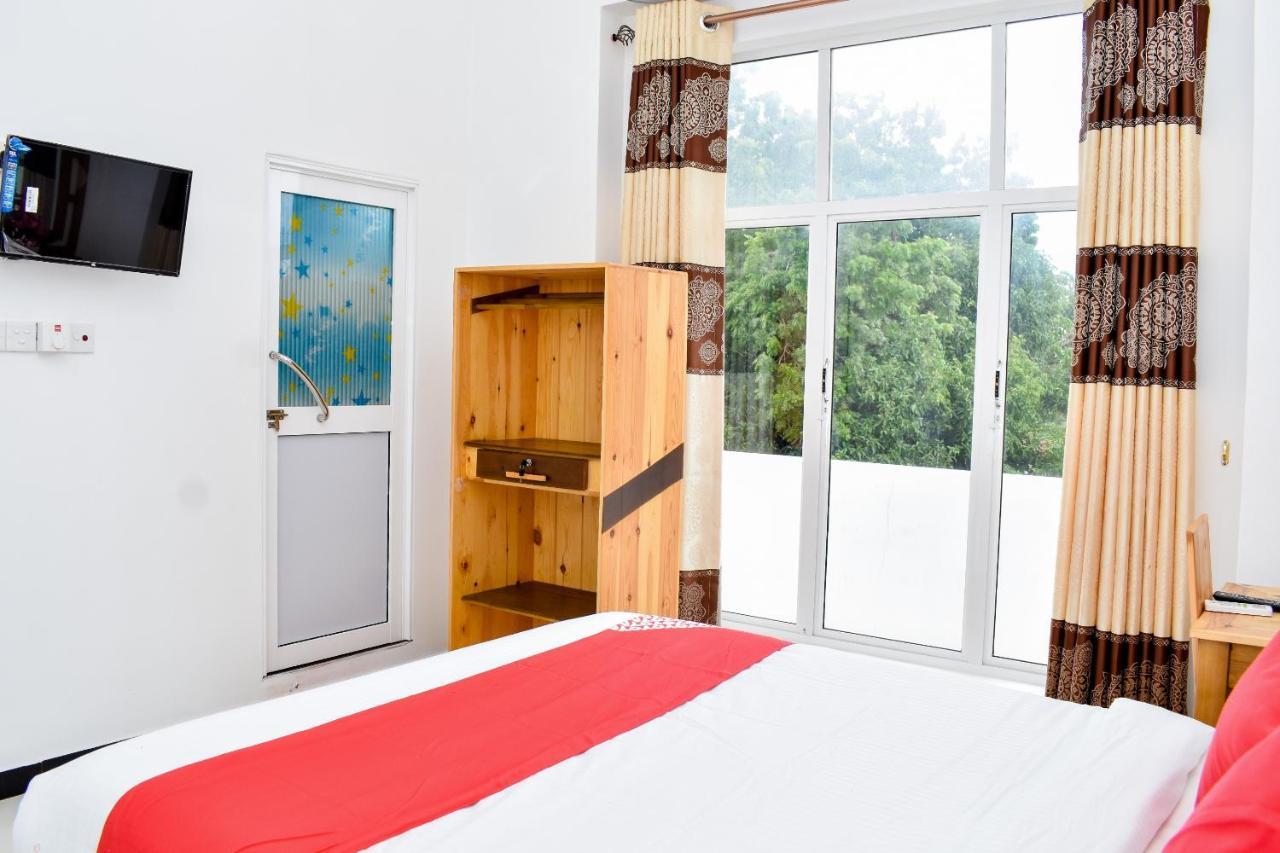 Mallika Resort ตรินโคมาลี ภายนอก รูปภาพ